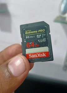 SANDISK Extreme 64 GB SDHC Card