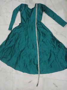 Elegant Green Ethnic Gown