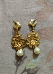Pearl Drop Earrings