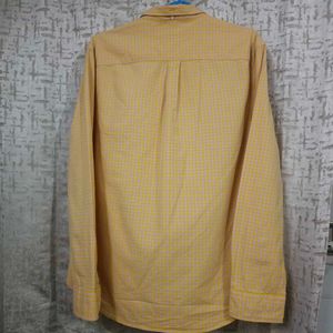 Levi&#39;s Yellow Gingham Button-Down