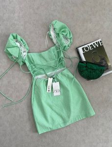 ZARA - Gingham Green Plaid Puff Sleeves Dress 💚🌴