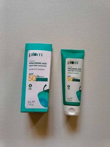 Plum Cica &amp; Hyaluronic Acid Sunscreen SPF 50