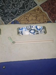 Circle Pattern Handbag