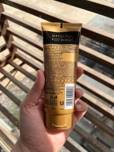 Lakme Glycolic Illuminate Facewash
