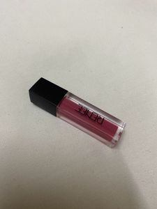 Renee small pink lipstick