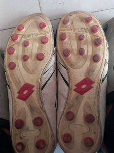 Lotto studs for football