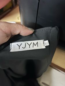 Chic Black Ruffle Sleeve Dress