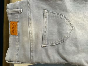 Zola Jeans - Stylish Denim