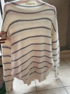 White Sweatshirt With Gray Strips