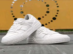 Red Tape Sneaker