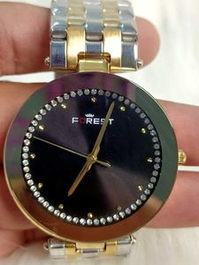 Unisex Boys And Girls Watch With Beautiful Case