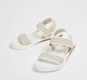 Best And Comfy Flats For Women