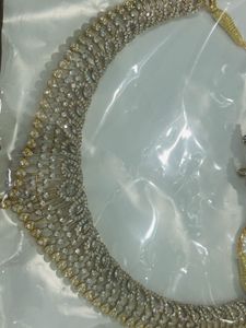 White Stone Neckpiece set
