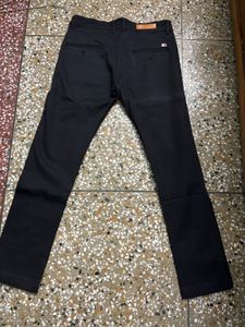 Black Tommy Hilfiger Jeans