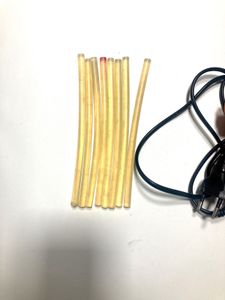 Hot Glue Gun With 8 Sticks