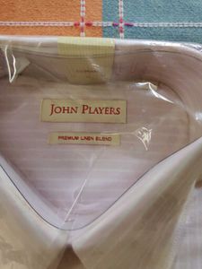 John Players Men Shirts - New with Tags 42&#34;