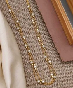 Elegant Pearl and Gold Chain Necklace