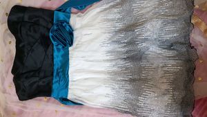 Elegant Strapless Party Dress