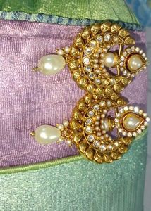 EARRING HEAVY WEDDING VIBES
