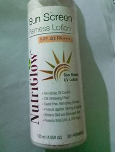 Nutriglow Sunscreen With SPF40 PA+++