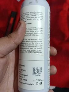 Combo Of Lipstick And Body Lotion