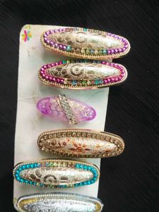 Sparkly Saree Pin (Pp 20rs)