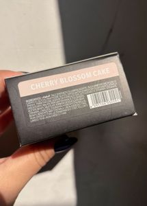 Huda beauty Easy Bake Loose Setting Powder