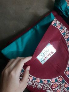Embroidered suit set