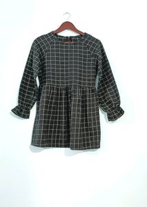 Black Checks Raglan Pleated Dress