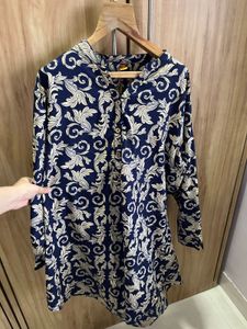 Navy Blue Floral Top