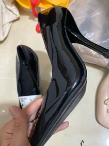 Zara Black Patent Pointed Heels