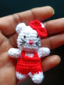 Adorable Crochet Hello Kitty Keychain
