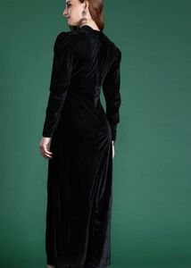 Elegant Black Velvet Maxi Dress