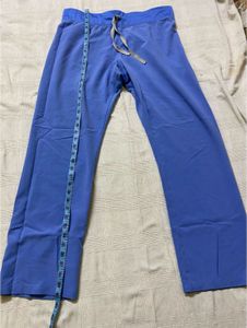 FIGS women&#39;s scrub pants