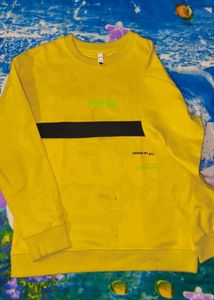 Stylish Yellow Sweatshirt