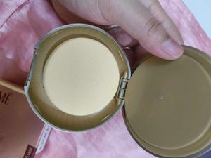 Lakme Powerplay Priming Powder Foundation Compact