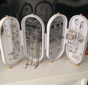 Capsule Jewelry Box*