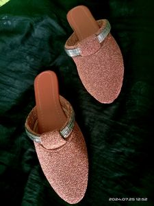 Footwear 5 No.