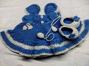New Woolen Crochet Frock And Shoes For Baby Girl