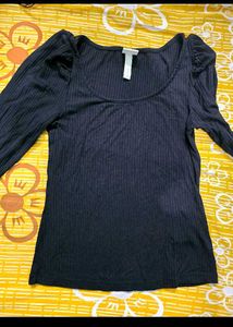 Black Ribbed Top plus free scarf