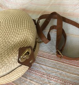 Round Straw Crossbody Bag