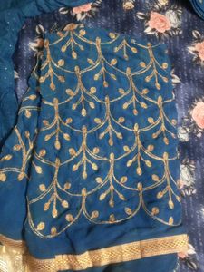 A Full Suit Stiched Drees ,Ready To Wear 🫧🌊🫐