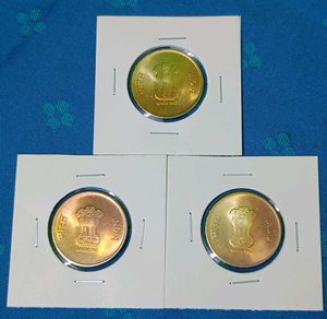 5 Rupees natural toned coin 3ps UNC