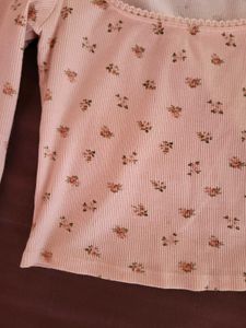 H&amp;M Picot Trimmed Floral Long Sleeve Top