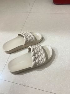 Braided cream Slides