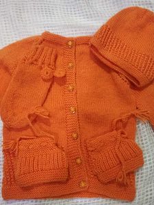 ✨ Hand-Knitted 4-Piece Woolen Baby Suit | 0-3 Mont