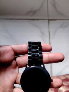 Noise Twist Go Round dial Smartwatch