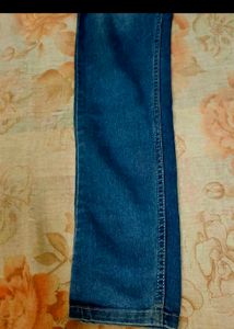 2 Pieces Jeans 🖤💙