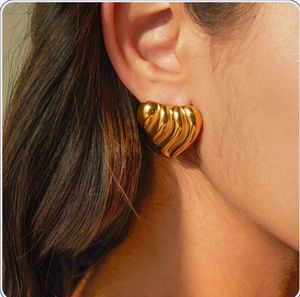 Chunky Lined Heart Studs Anti-tarnish