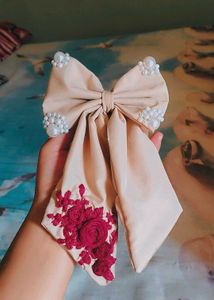 beautiful hand embroidery pearls bow